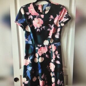 Chic Floral Midi Dress in Pink and Blue